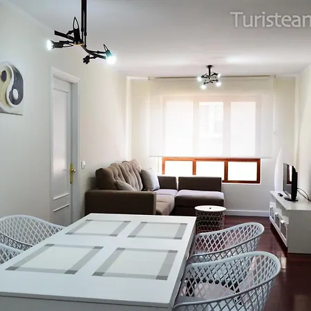 Apartamento Barlovento: Centrico Y Totalmente Reformado Lägenhet
